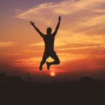 Hvad sker der, hvis jeg hopper ud fra min altan?